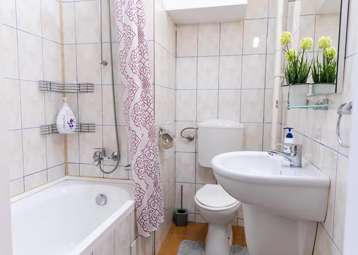 Apartment Color Regina Elisabeta 23 Bucharest